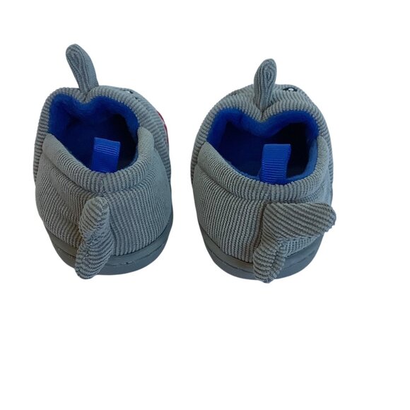 Wonder Nation Toddler Shark Slip-On House Slippers Corduroy Fins & Teeth Size 5 - Picture 3 of 5